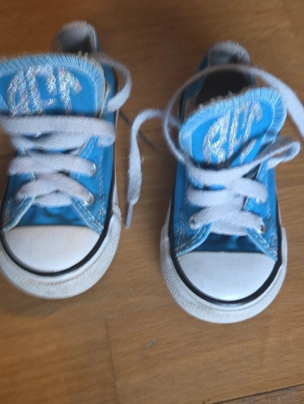 Converse | Kids Turquoise Low-Top Sneakers with White Accents